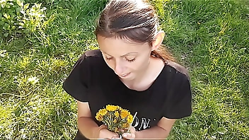 I gave my neighbor flowers, and she thanked me with cunnilingus - Girls fly orgasm