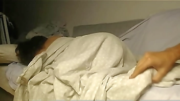 Could STEPSON really Crawl under the Blanket&Cum in STEPMOM at Night?